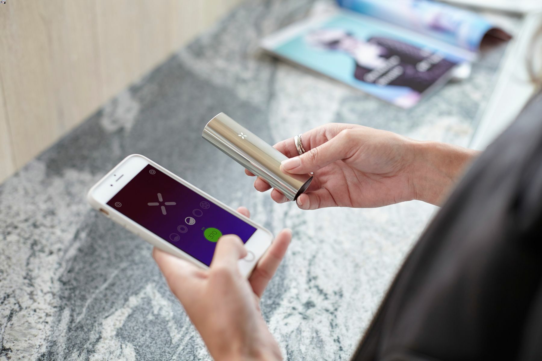 Компактный вапорайзер PAX Plus (для трав и концентратов)