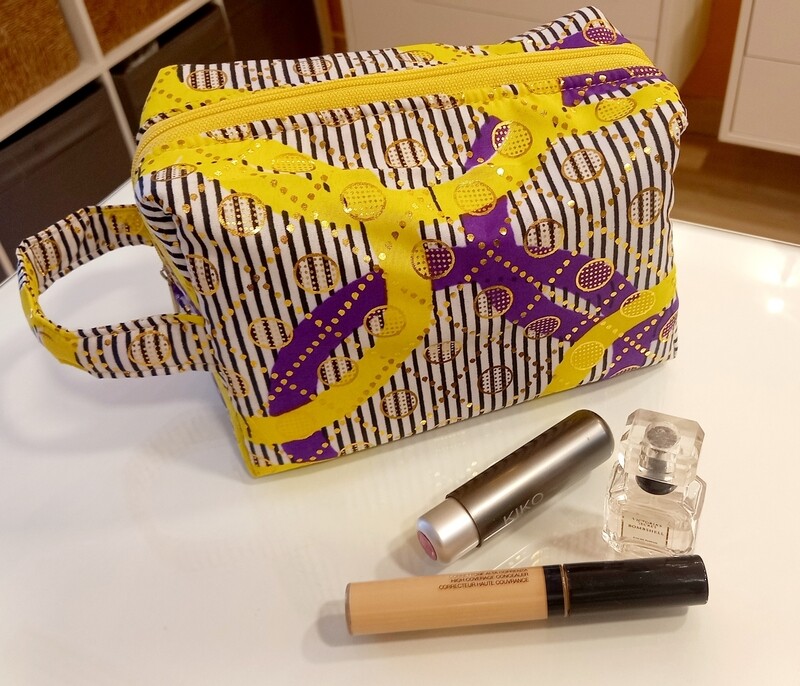 Necessaire Make Up Necessaire Make Up