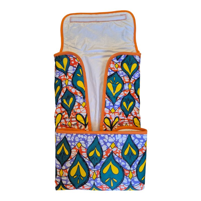 Muda Fraldas Portátil - Coleção Corações 