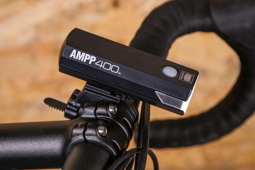 Luz frente Cateye AMPP400