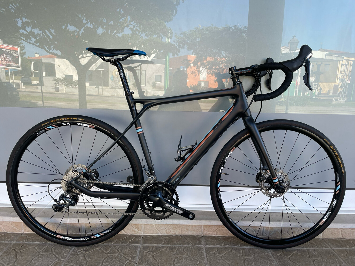 Bicicleta GT Grade (54)