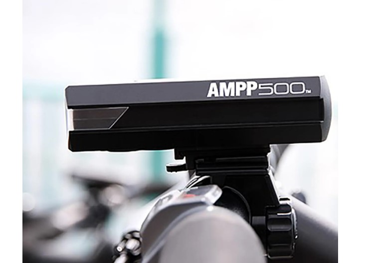Luz frente Cateye AMPP 500