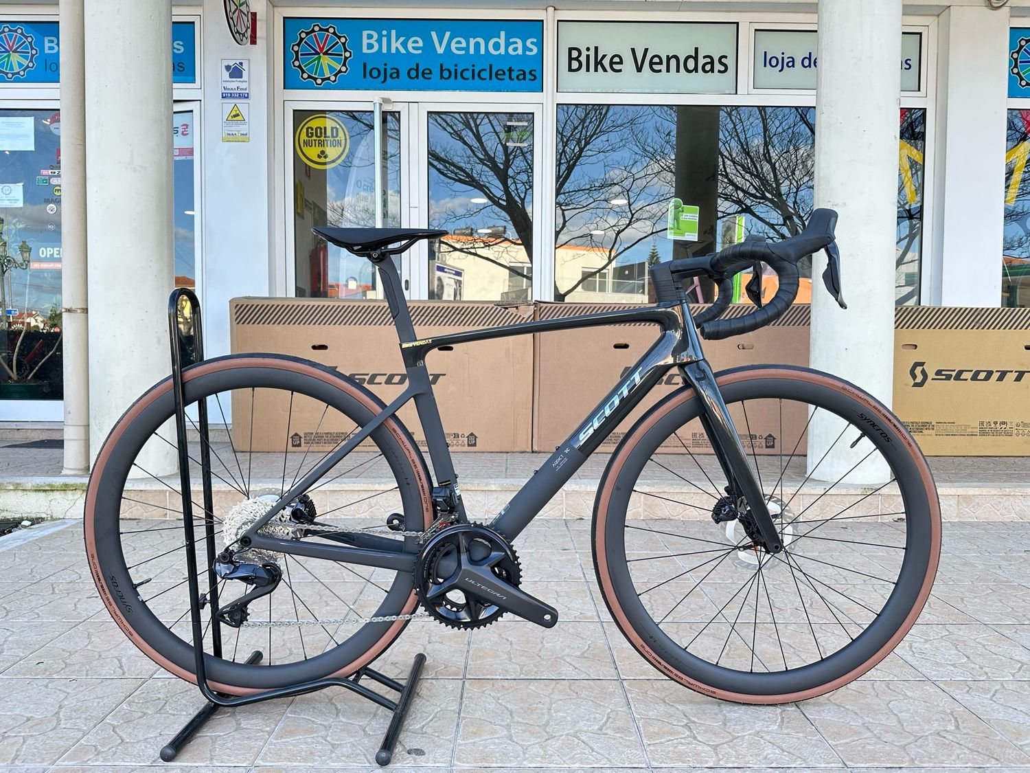 Scott Addict RC 20 - Preto (Modelo 2025)