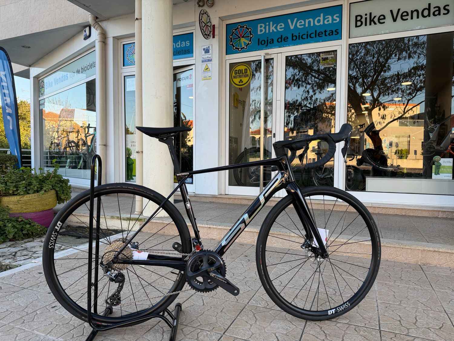 Superior X - Road Team Issue