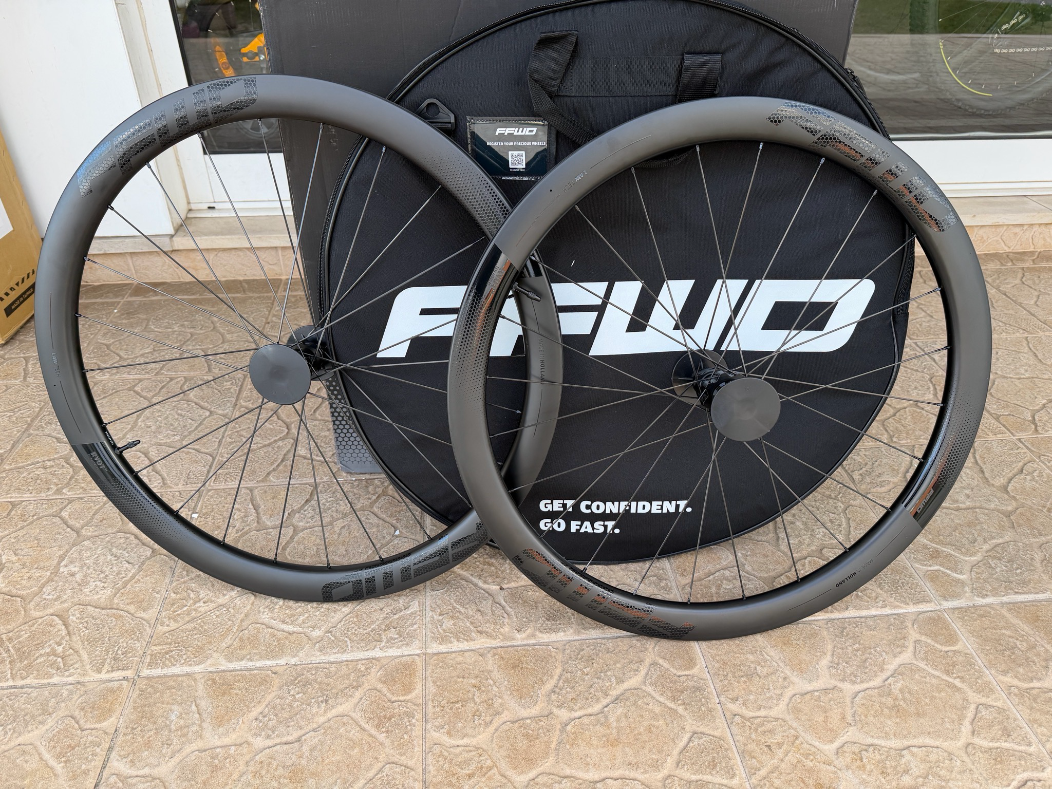 Rodas FFWD Ryot (carbono) - Cubos ffwd