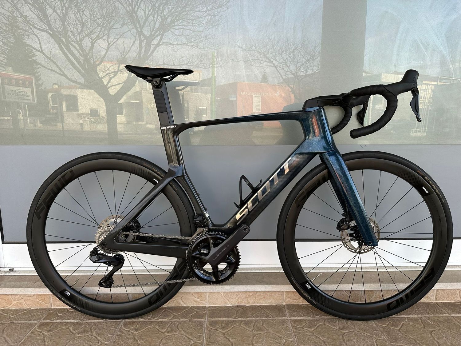 Bicicleta Scott Foil (L)