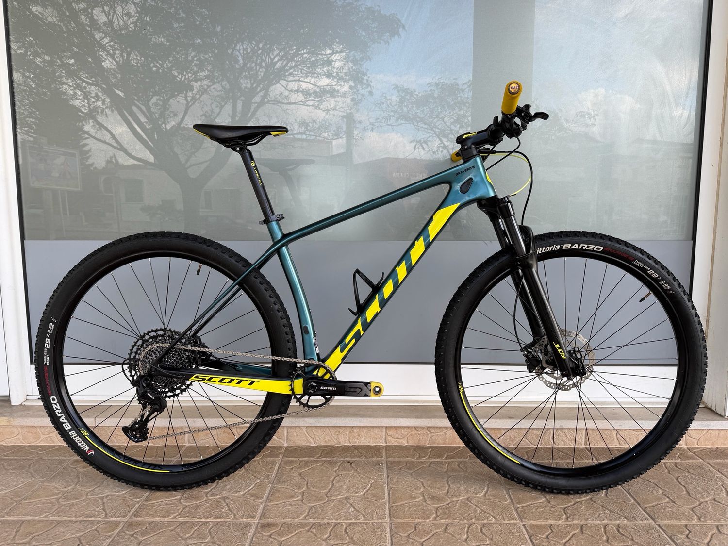 Scott Scale 29 (L)