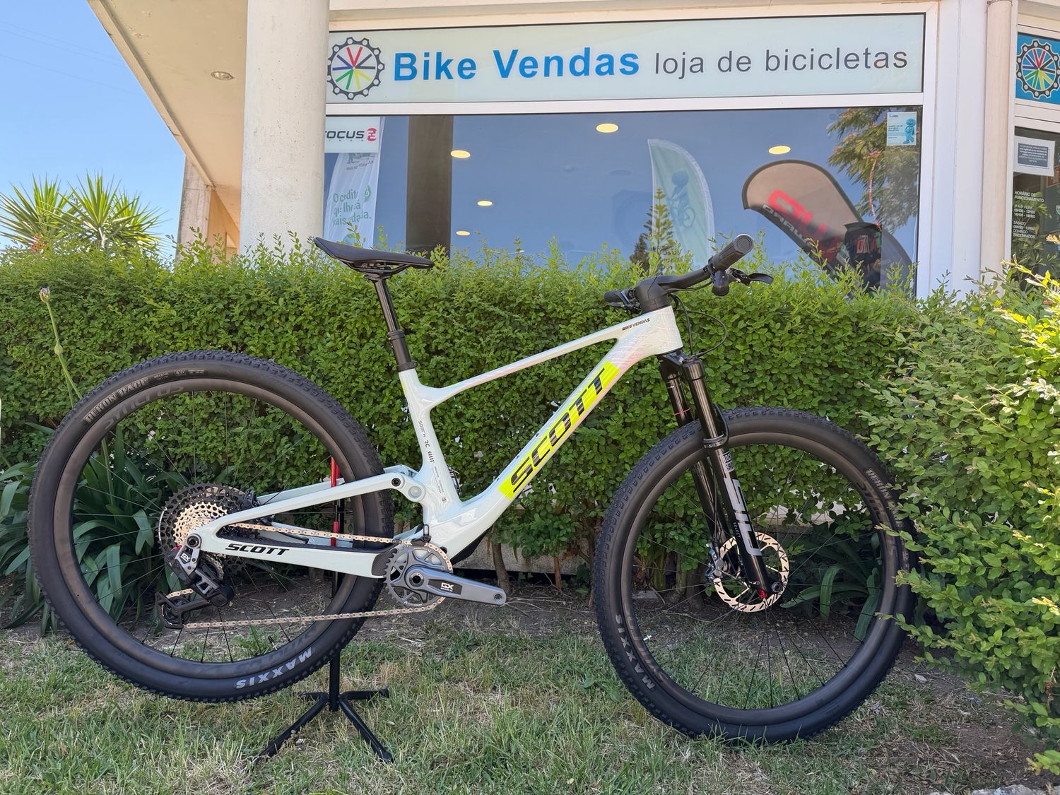 Scott Spark RC Team Issue - Coleção 2026