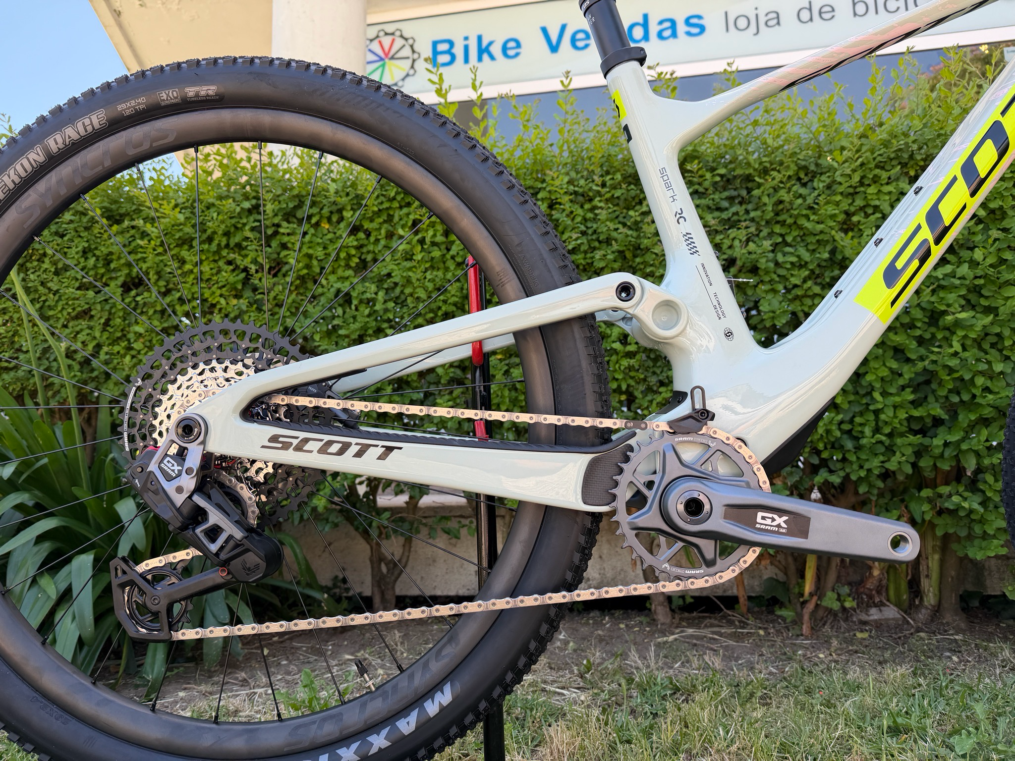 Scott Spark RC Team Issue - Coleção 2026