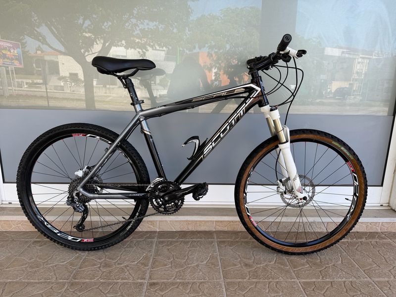 Scott scale 26 (L)