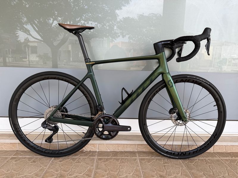 Bicicleta Scott Addict RC (L)