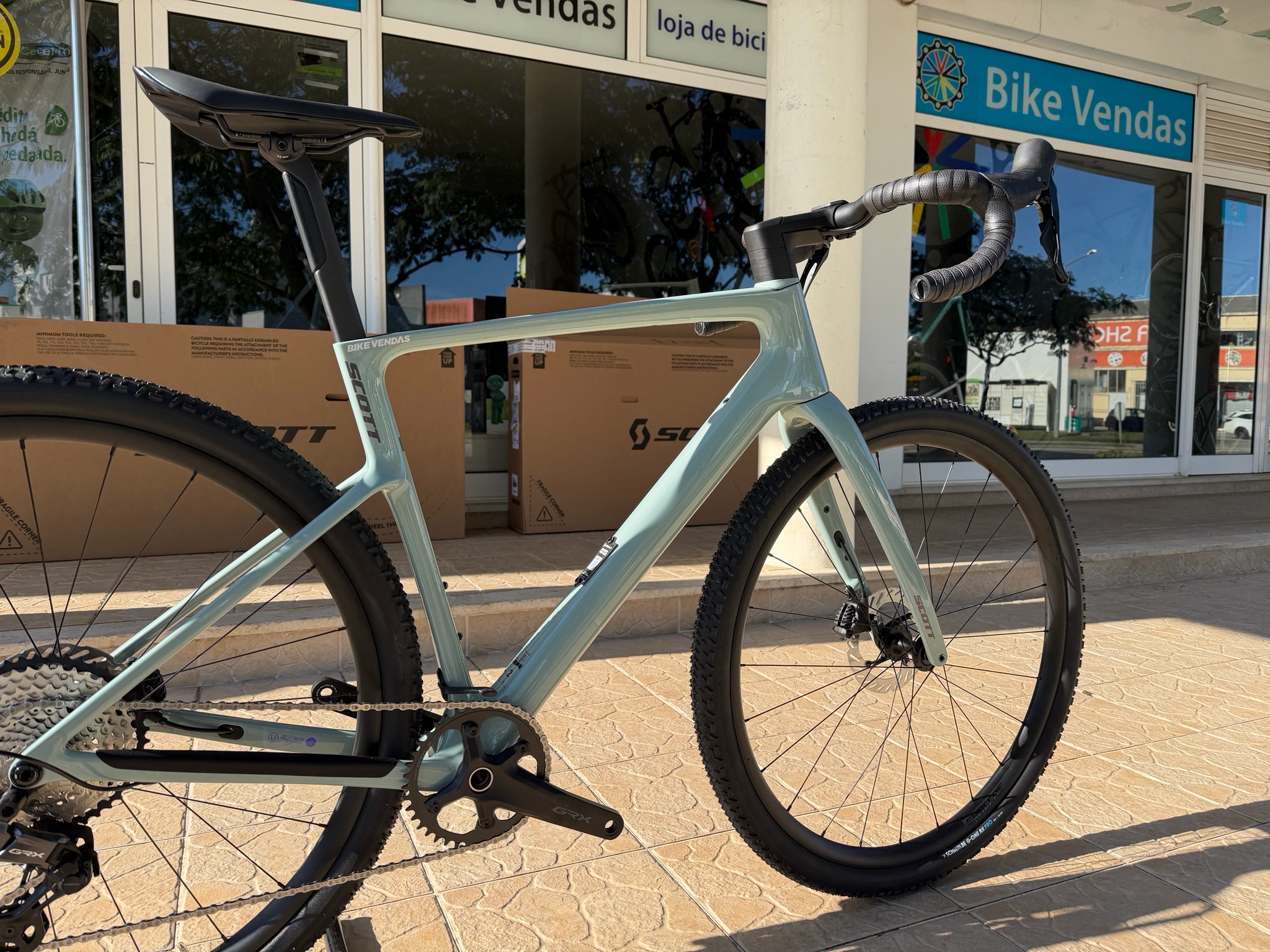 Scott Addict Gravel 40 - Coleção 2027