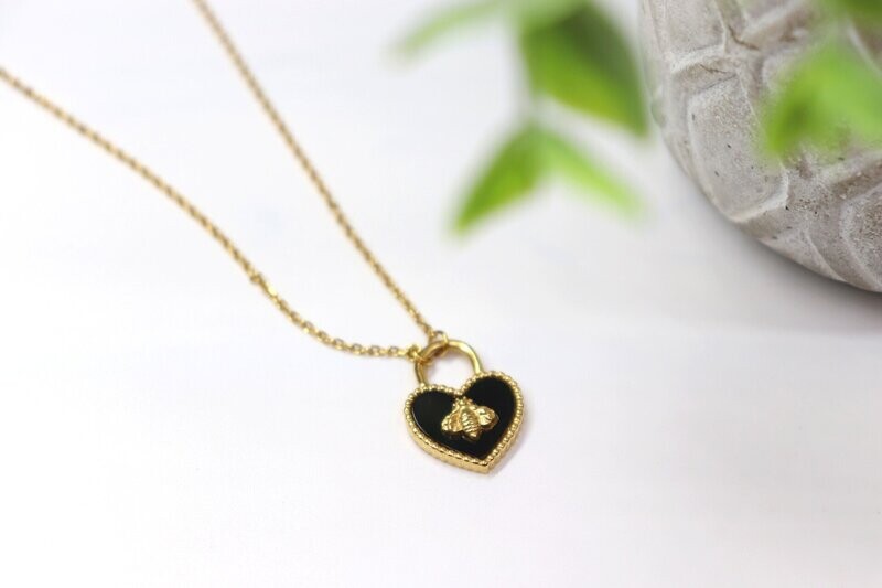 GG Cute Bee Necklace