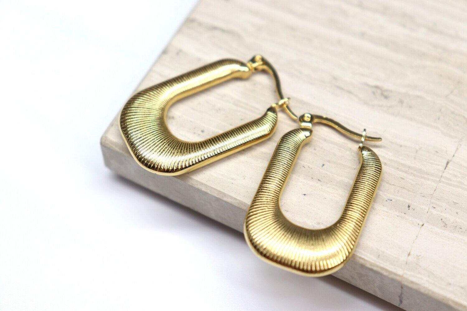 Ribbed Hoop Earrings