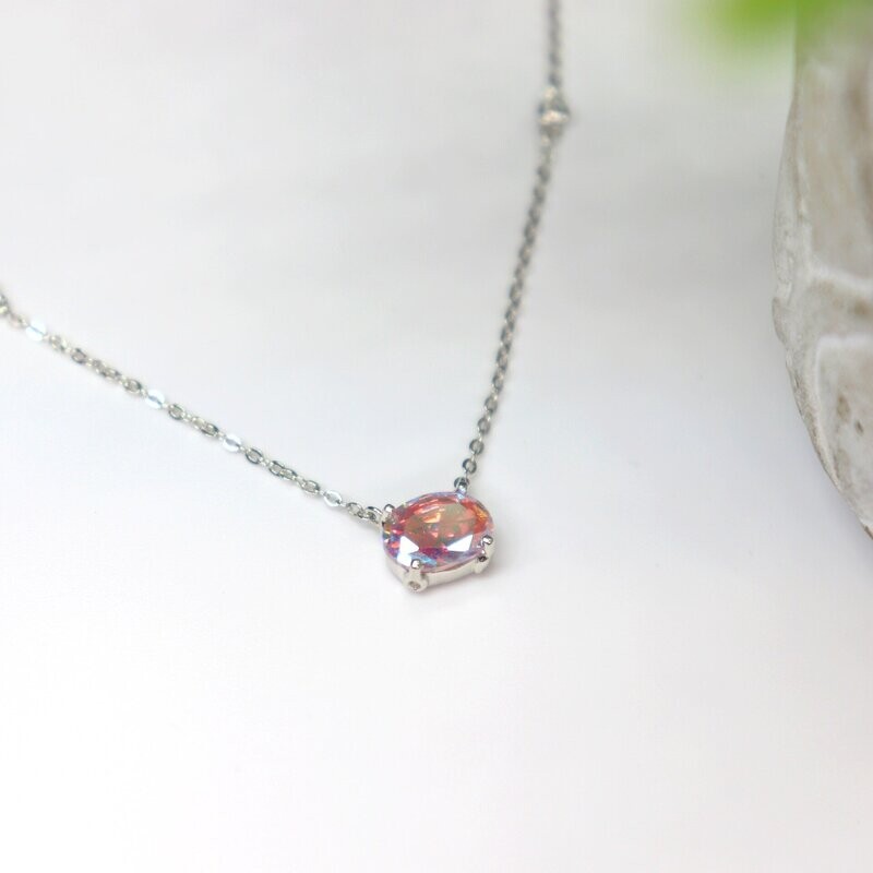Modern Aura Diamond Necklace