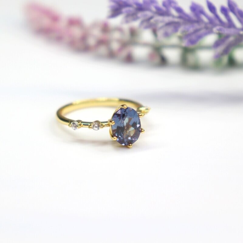 Vintage Oval Alexandrite Ring
