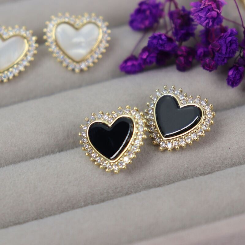 Lovely Black Heart Earrings