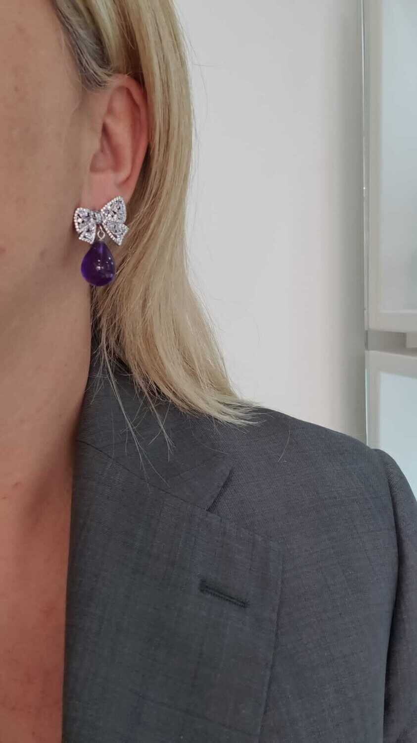 ​Orecchino Fiocco Viola