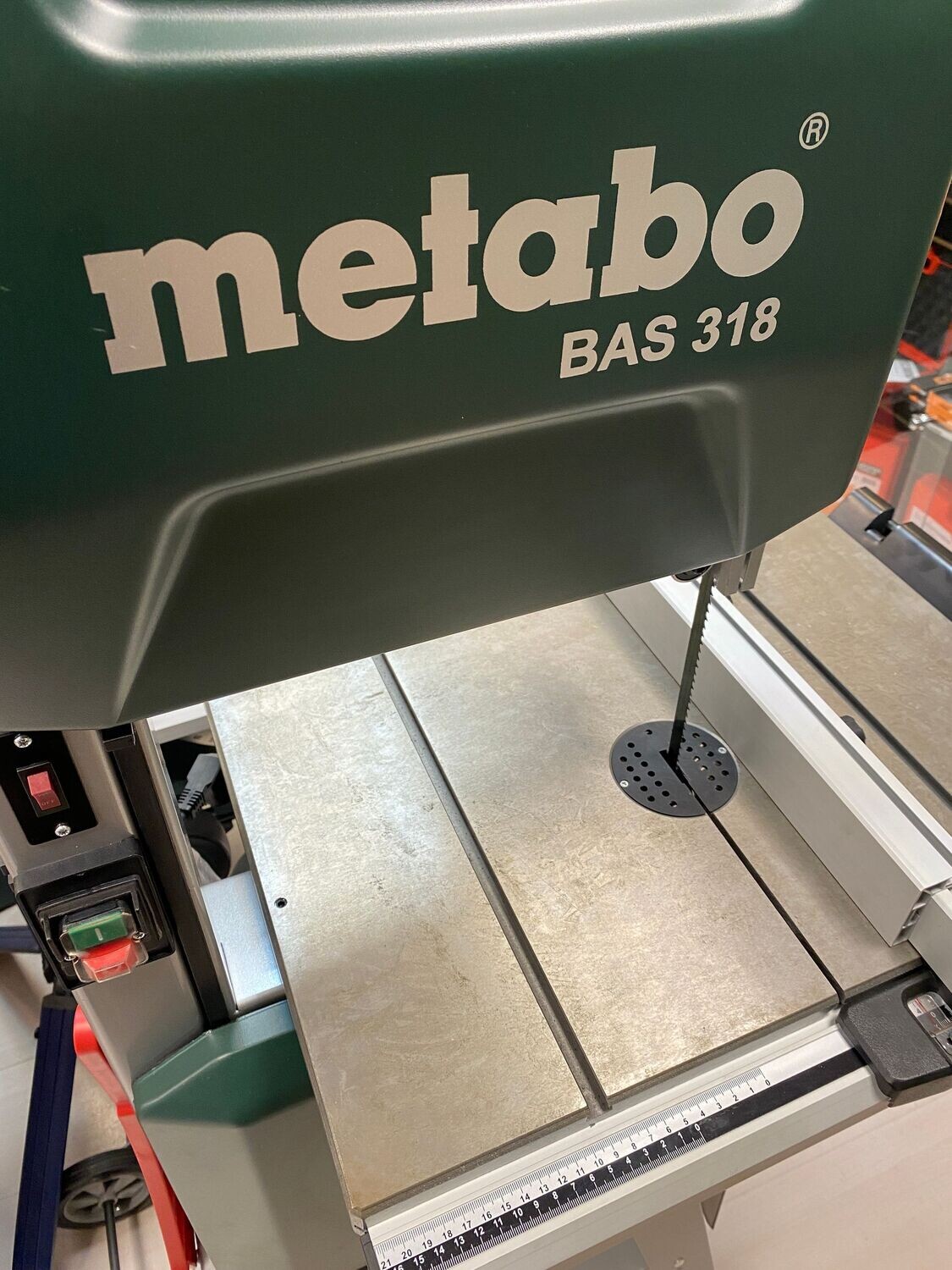 Sega a nastro BAS 318 METABO