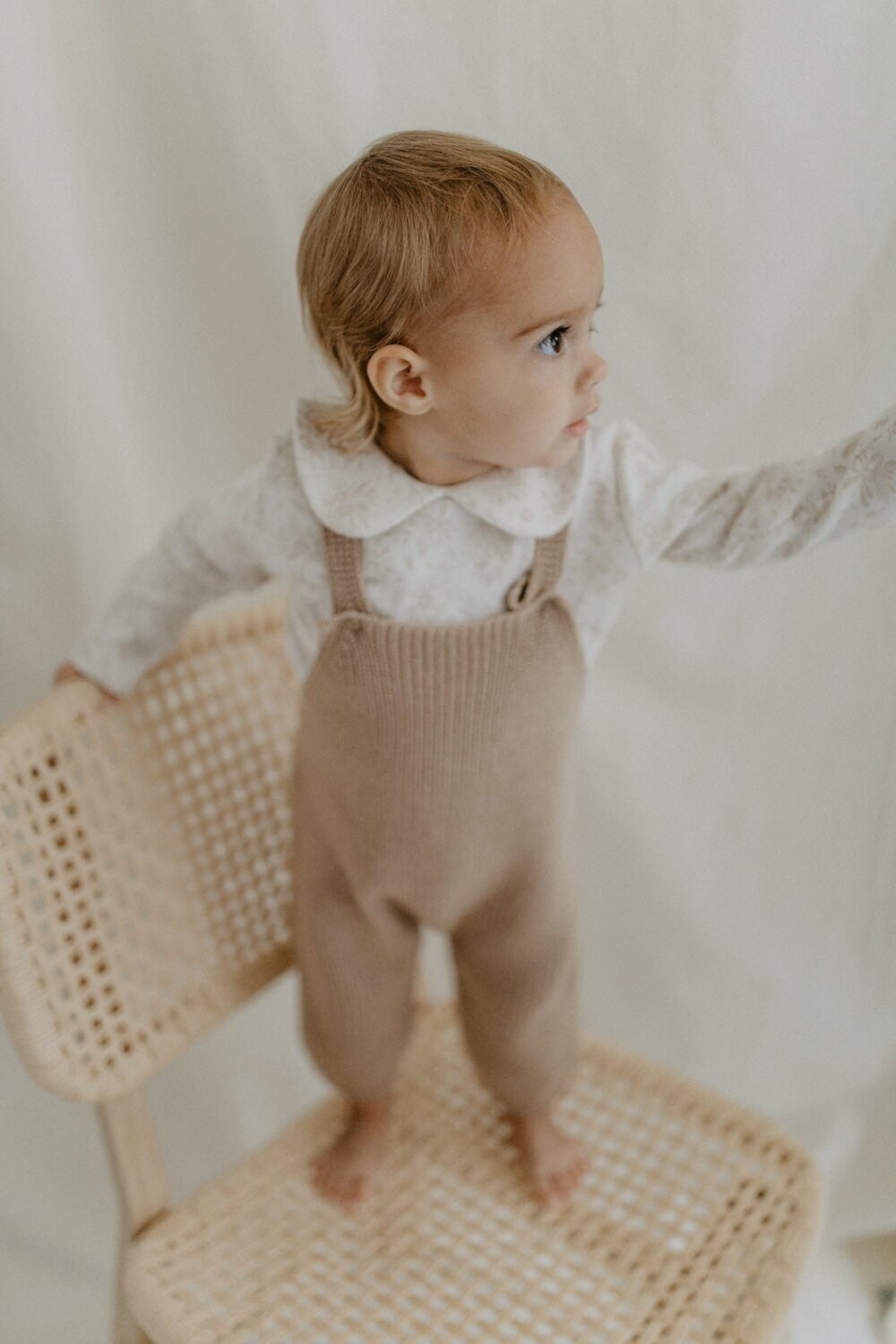 Latzhose gestrickt für Babys