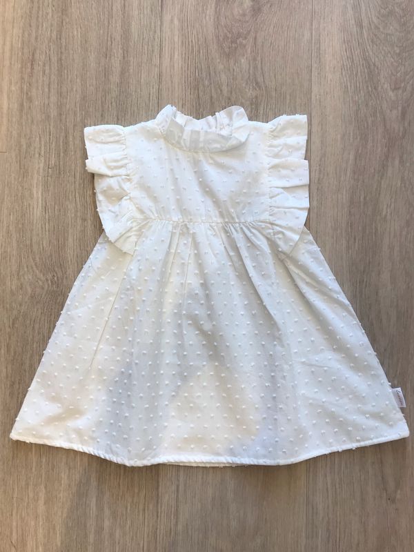 Kleid mit breiter Rüsche für Mädchen Kleid mit breiter Rüsche für Mädchen