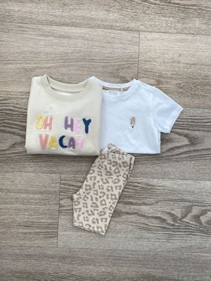 Sweatshirt „Hey vacay“ & Leo Leggins
