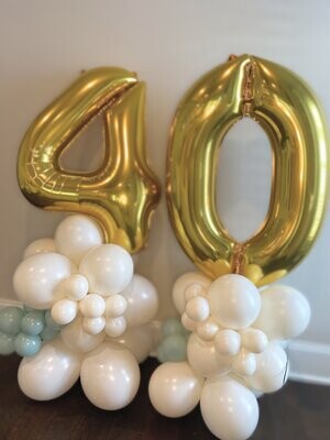 Double Digits balloon numbers pedestal