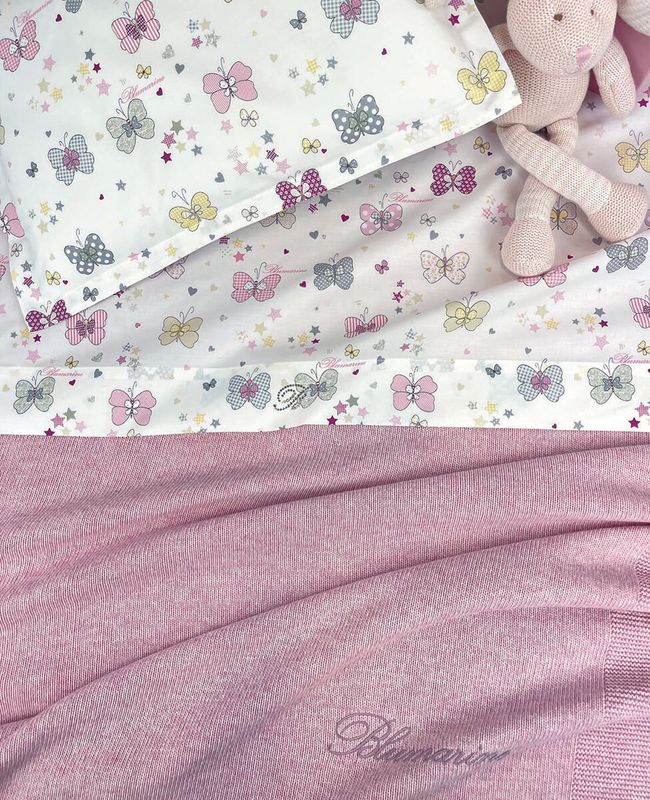 Completo lenzuola per lettino sponde Blumarine baby art. Farfalle Completo lenzuola per lettino sponde Blumarine baby art. Farfalle