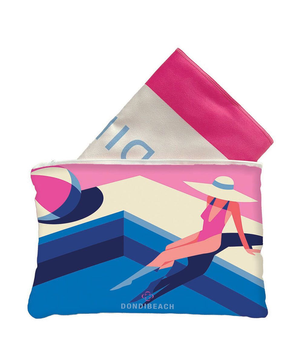 Telo mare in microfibra stampata, retro stampato con pattern logato all over, con pochette abbinata