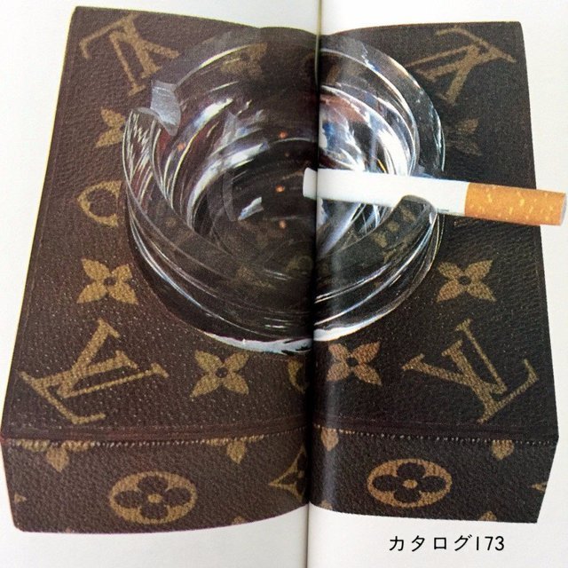 Outlander Magazine on X: This is a Japanese “officially unofficial” Louis  Vuitton All Products Secret Catalogue book from 1978!🖤   / X