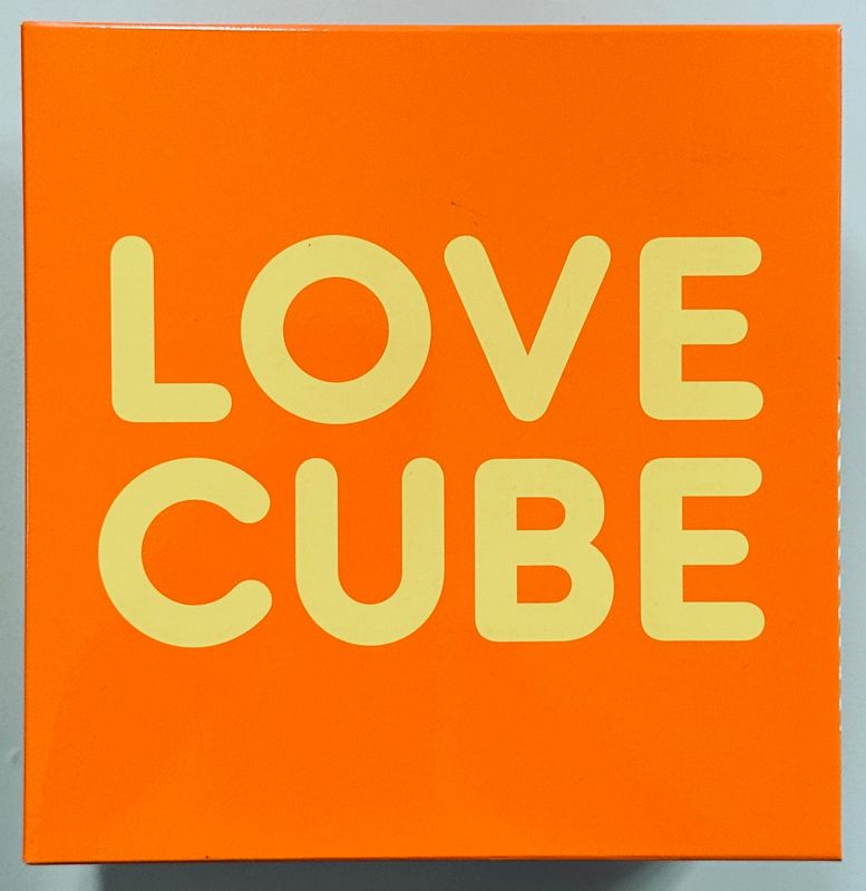 [SIGNED] MARTIN PARR LOVE CUBE