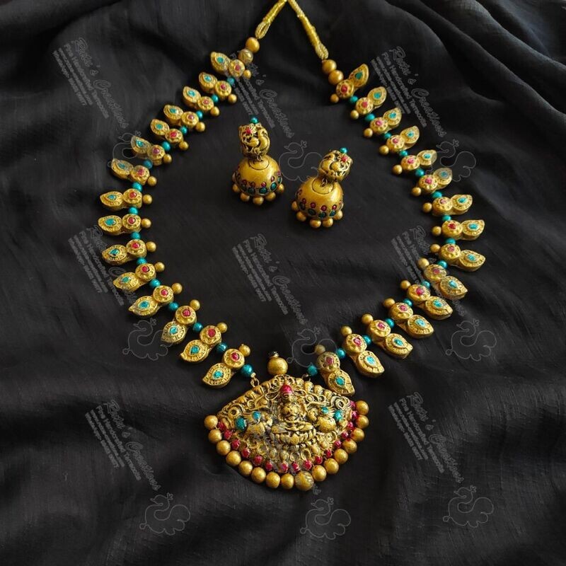 Terracotta Jewellery Lalitha Necklace Set in Antique Gold- NH795 Terracotta Jewellery Lalitha Necklace Set in Antique Gold- NH795