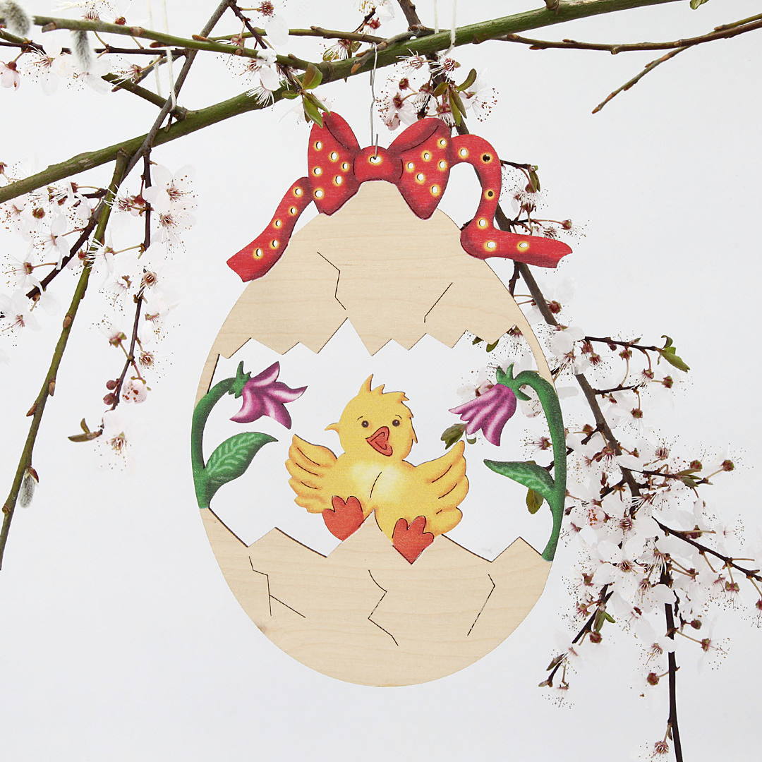 Fensterbild Ostern 23 cm Holz  Motiv: Kücken im Ei