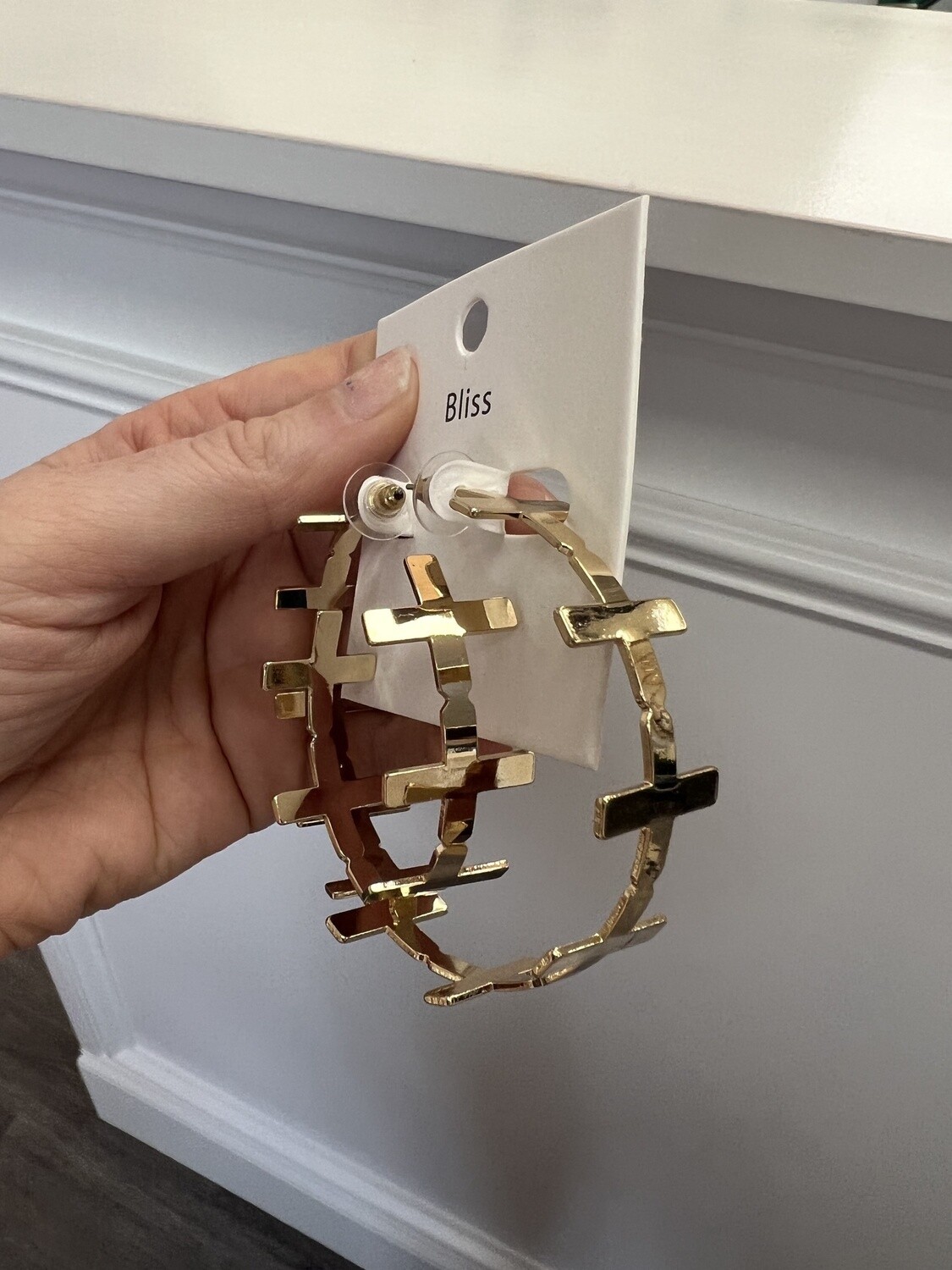 CROSS HOOPS