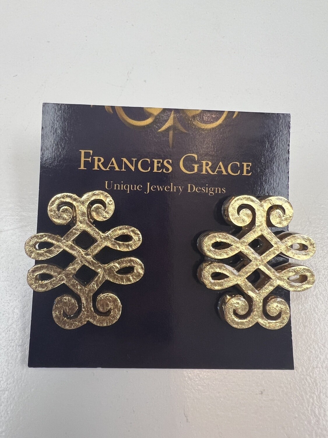 Yvonne Medium Earrings