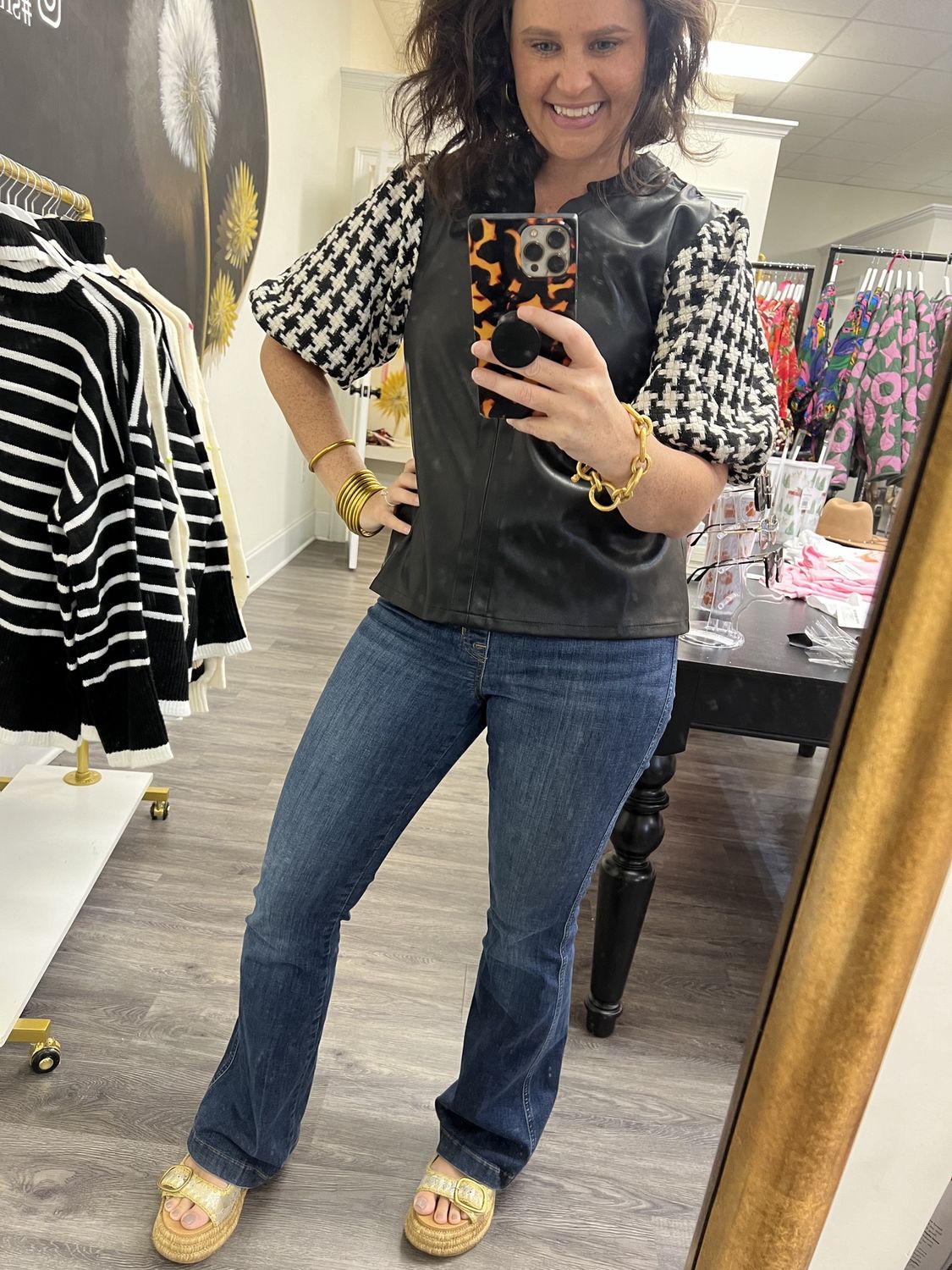 BLACK LEATHER FUN SLEEVE