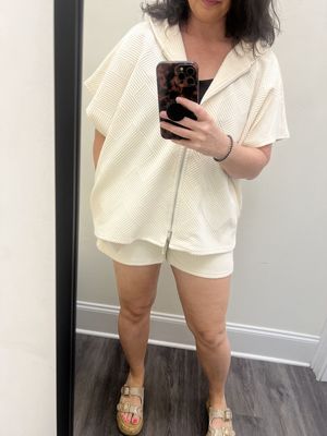 Cream seen set