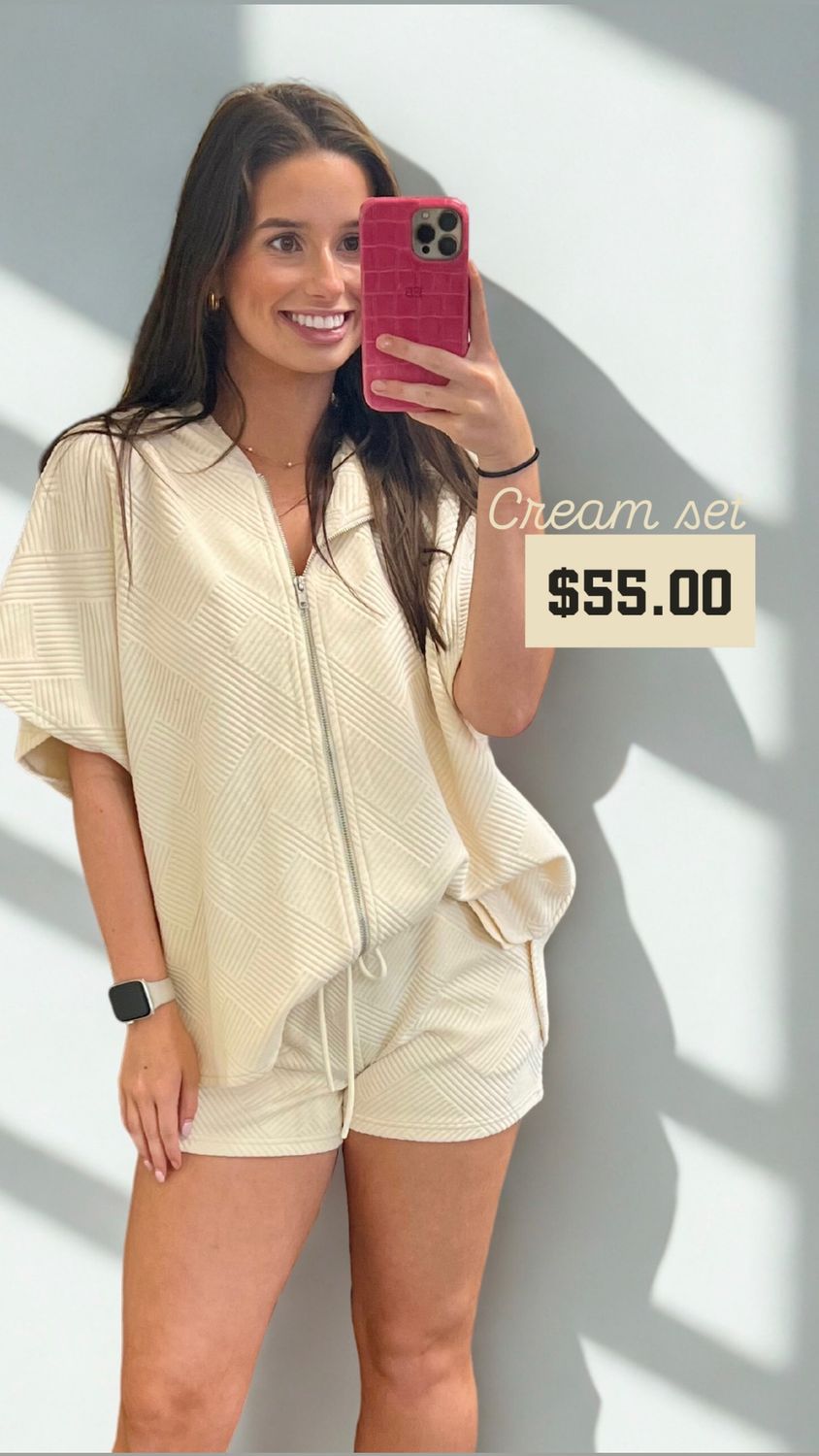 Cream seen set