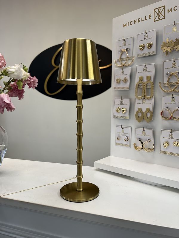 Rechargeable lamp