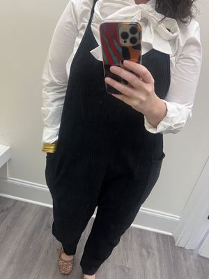 Black jumper with pockets