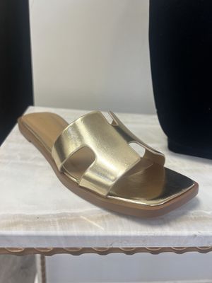 Gold flat