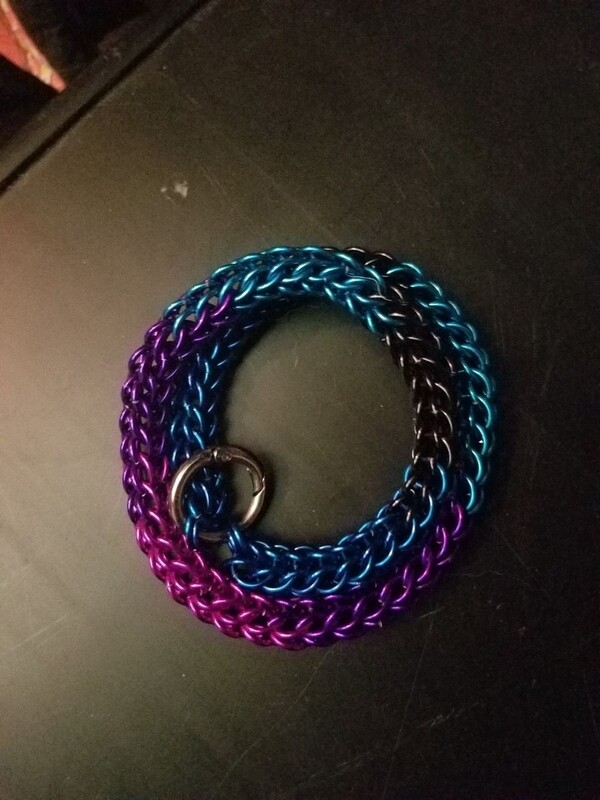 Chaos Rainbow Persian Collar