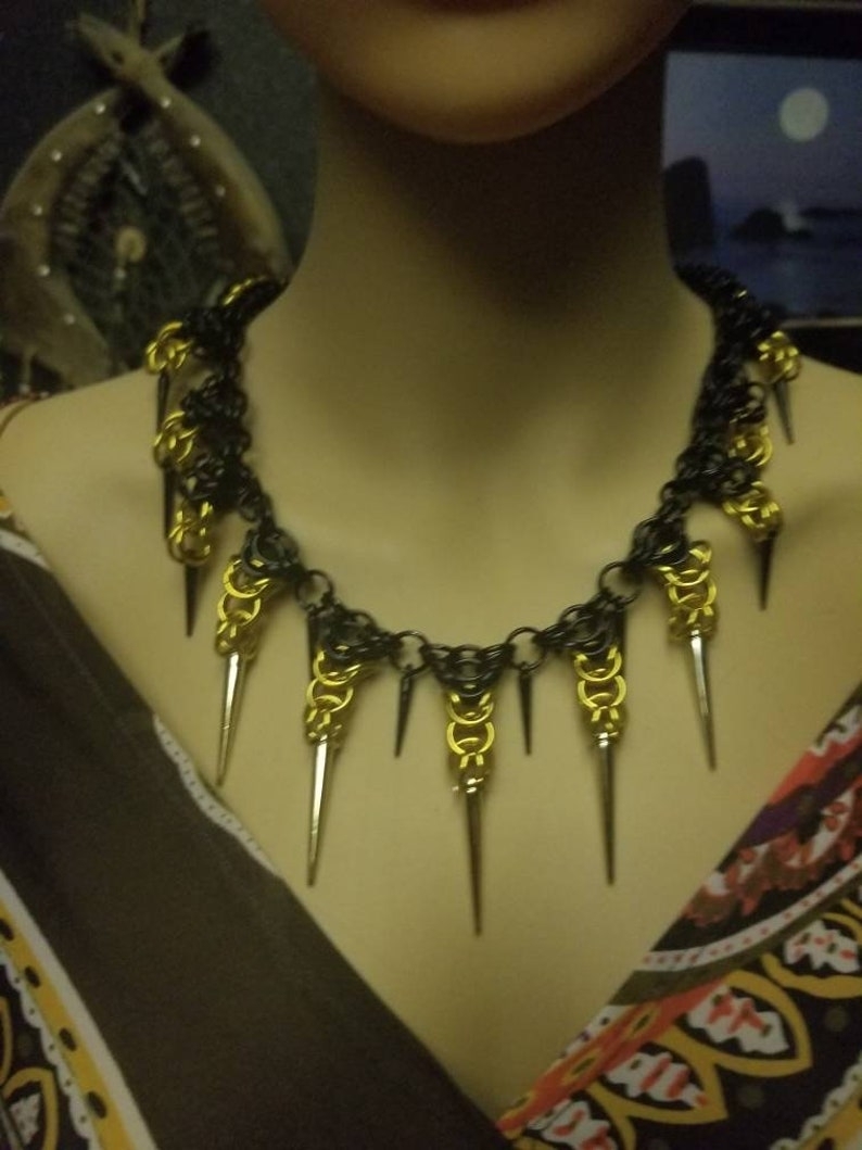 Elegant Goddess Collar