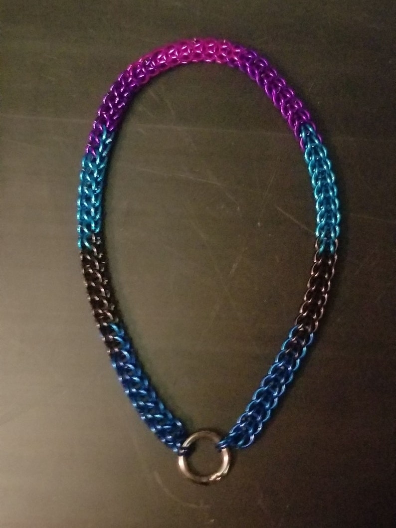 Chaos Rainbow Persian Collar