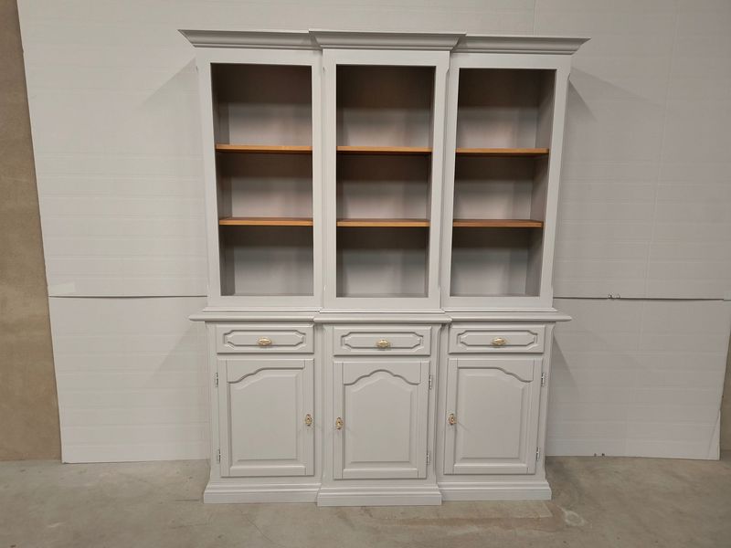 Libreria in legno laccato