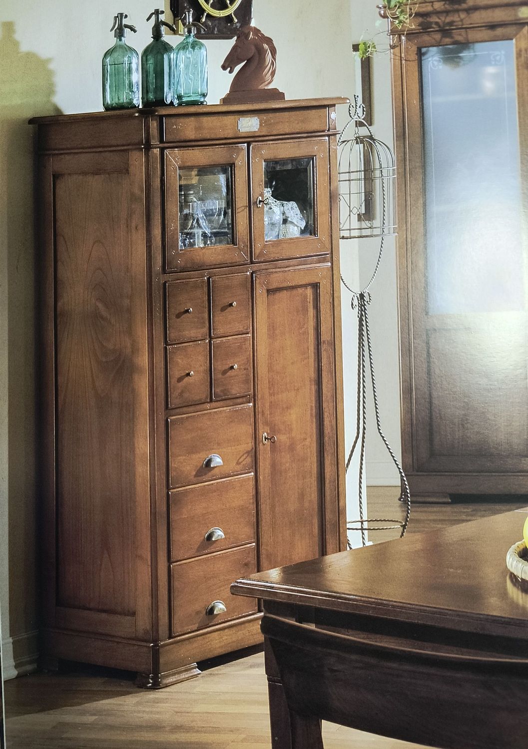 Cassettiera con vetrinetta in Legno di Ciliegio