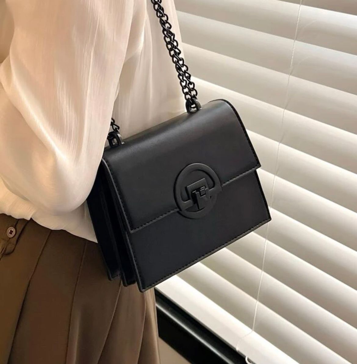 Clutch bag