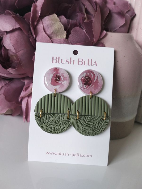 Elliana with Stainless Steel Jump Rings