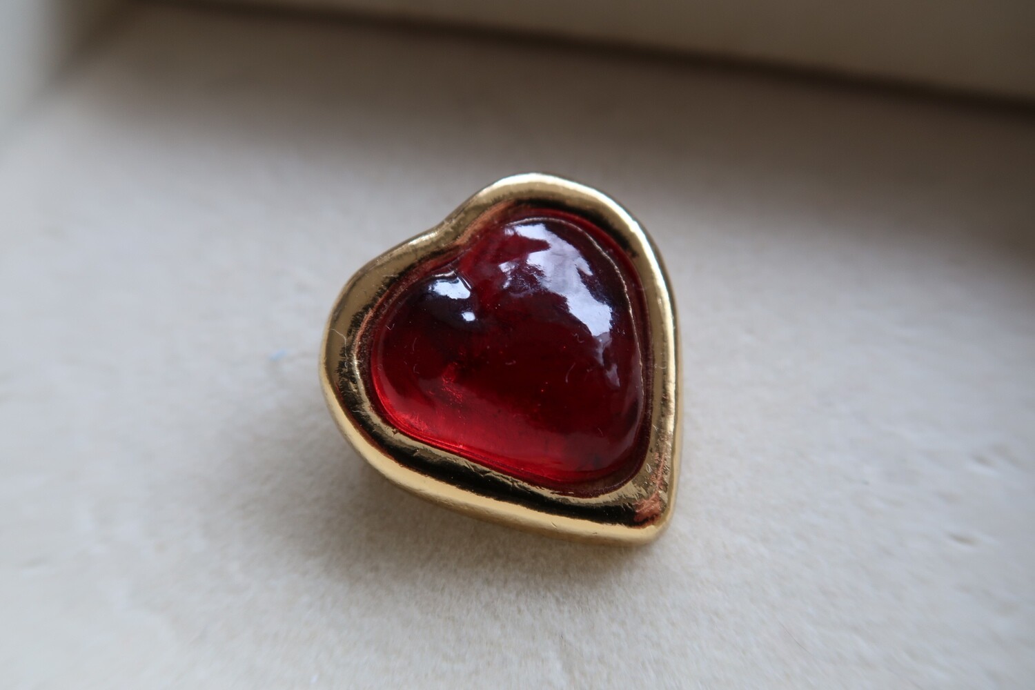 Yves Saint Laurent Gripoix glass heart shaped brooch, 1980s