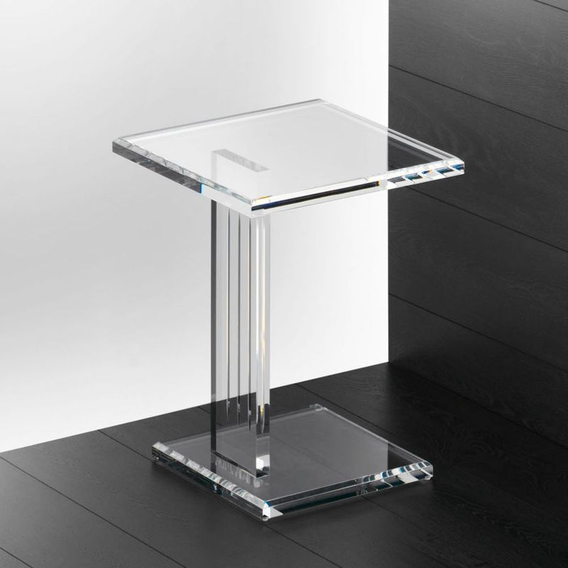 Objektsäule mit Kanneluren